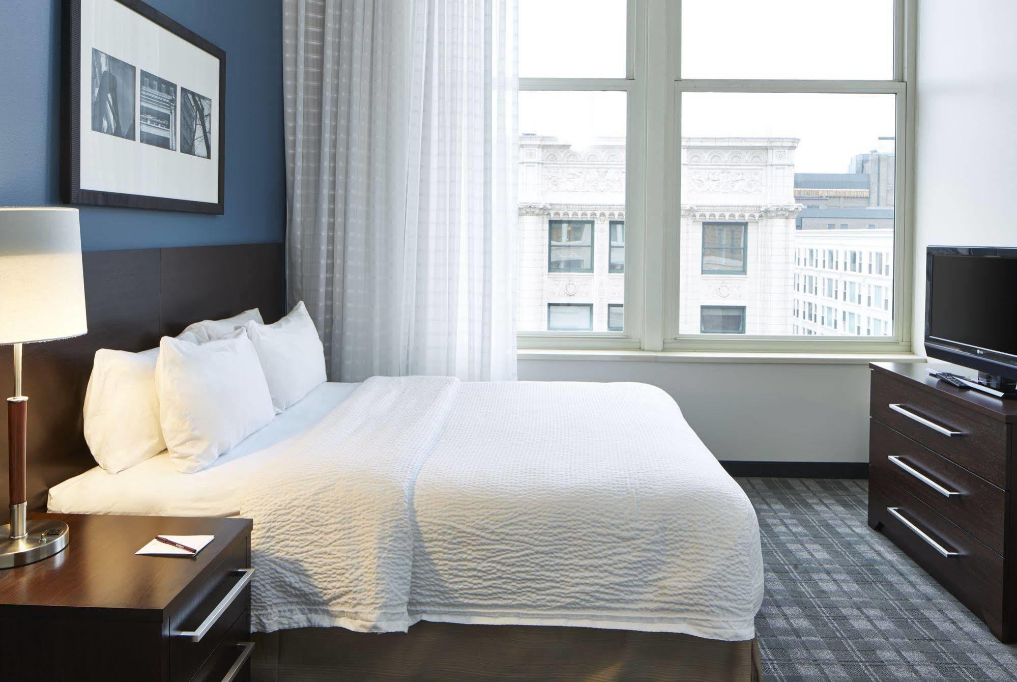 Residence Inn Milwaukee Downtown Εξωτερικό φωτογραφία